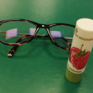 Swatch de sansoma : Baume Lèvres Karité, Yves Rocher