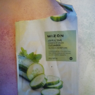 Swatch de Hikari : Essence Mask Cucumber, Mizon
