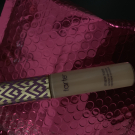 Swatch de Sia68 : Shape Tape Contour Concealer, Tarte