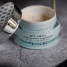 Swatch de Clementine Au Cafe des Fougeres : Crème Hydratante Biomoléculaire, Terraké