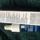 Swatch de Catarina : Hyalu Sérum B5 Sérum Concentré Antirides, La Roche-Posay