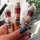 Swatch de Drass66 : Instant Anti Age l'Effaceur Yeux, Maybelline New York