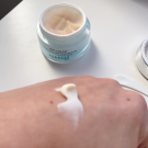 Swatch de evepom13 : Crème Hydratante Biomoléculaire, Terraké