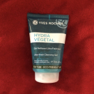 Swatch de Tasnime_mrm : Gel nettoyant Ultra-fraîcheur Peaux normales à mixtes, Yves Rocher