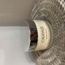 Swatch de Debymaou : Crème Éclat Anti-Taches Vinoperfect, Caudalie