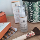 Swatch de une.fille.dans.la.prairie : Routines In&Out Eclat Anti-Pollution Royalessence de Phyderma, Phyderma