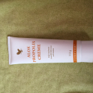 Swatch de Une testeuse addict : Crème aloe propolis, Forever Living Products