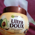 Swatch de Khevi_na : Masque Nutrition Intense Huile d'Avocat et Beurre de Karité Ultra Doux, Garnier