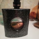 Swatch de Cha63780 : Black Opium Eau de parfum, Yves Saint Laurent