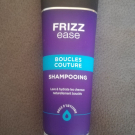 Swatch de anissafraise : Frizz Ease Dream Curls Shampooing Boucles Couture, John Frieda