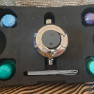 Swatch de sopheetgwen : DIFFUSEUR D'HUILES ESSENTIELLE ET SON PACK DE CAPSULES HONEY ODYSSEY, SKINJAY