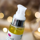 Swatch de Nous les Nanas : Huile démaquillante, Emma Noël