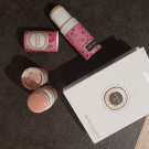 Swatch de Alison Calmer : Soft Perfume Solide, Sabé Masson