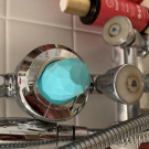 Swatch de Gwendo Lyne : DIFFUSEUR D'HUILES ESSENTIELLE ET SON PACK DE CAPSULES HONEY ODYSSEY, SKINJAY