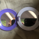 Swatch de Catarina : Miroir de poche lumineux violet, Casa
