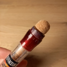 Swatch de cri59150 : Instant Anti Age l'Effaceur Yeux, Maybelline New York