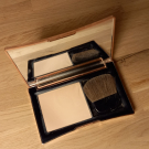 Swatch de cri59150 : Poudre Peau Parfaite - Zéro Défaut - Beige Moyen - Couleurs Nature, Yves Rocher