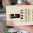 Swatch de musclor333 : Emulsion Hydratante Tellement Différente, Clinique