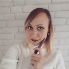 Swatch de Aurora15 : Rouge a lèvre L'Irresistible Prune, ItStyle Makeup