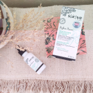 Swatch de une.fille.dans.la.prairie : Sérum Botanique Booster Éclat Anti-Taches - Perfect Pisum, Saeve