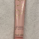 Swatch de my.name.is.julie : Soft Focus Pore Perfect, Figs & Rouge