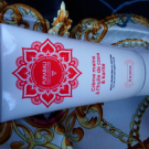 Swatch de Mamselle22 : Crème mains à l'huile de coco & karité, Purabali