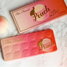 Swatch de chaimabenbk13 : Sweet Peach Palette de fards à paupières, Too Faced
