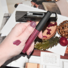 Swatch de It's Blossom Tea : Rouge a lèvre L'Irresistible Prune, ItStyle Makeup