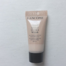 Swatch de Douceurapaillettes : Teint Idole Ultra Wear, Lancôme