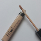 Swatch de Douceurapaillettes : Correcteur fit me, Maybelline New York