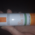 Swatch de Lili64 : Anthelios Spray invisible spf50, La Roche-Posay