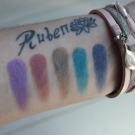 Swatch de ciroussel : Afterdark Palette de fards à paupières, Urban Decay