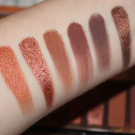 Swatch de ciroussel : Naked Heat Palette de fards à paupières, Urban Decay