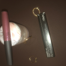 Swatch de Steyff : Rouge a lèvre L'Irresistible Prune, ItStyle Makeup