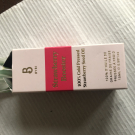 Swatch de Catarina : Strawberry Booster - Huile de graine de fraise pour le visage, BYBI BEAUTY