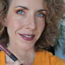 Swatch de Forty Beauty : Rouge a lèvre L'Irresistible Prune, ItStyle Makeup