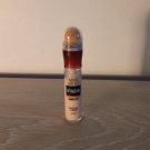 Swatch de JustTalkingAbout_Us : Instant Anti Age l'Effaceur Yeux, Maybelline New York