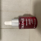 Swatch de Aurele45 : Huile de Nuit Nourrissante Vinosource Huile de Nuit Nourrissante peaux sèches et sensibles, Caudalie