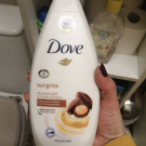 Swatch de Alpha_pwr🌻 : Gel Douche Mon Soin Cocooning, Dove