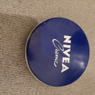 Swatch de Kellyloup : Nivea Crème, Nivea