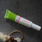 Swatch de zaz19 : Gomme SOS Boutons - Peaux Mixtes à Grasses, Yves Rocher