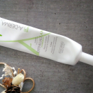 Swatch de zaz19 : Epitheliale A.H - Avoine Rhealba, A-Derma