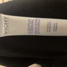 Swatch de Inestparis : Aqualia Thermal Crème Légère, Vichy