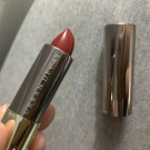 Swatch de Inestparis : Vice Lipstick - Rouge à lèvres, Urban Decay