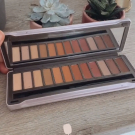 Swatch de Parisienneenconstruction : Palette de 12 Fards à Paupières BYS, MY Maquillage