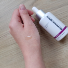 Swatch de Anna Lang : BioLumin-C Serum, Dermalogica