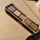 Swatch de Annna : Mini Star Palette - Palette de fards à paupières Format voyage, Natasha DENONA