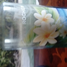 Swatch de Catalina 1012 : Shampooing douche des lagons, Yves Rocher