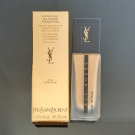 Swatch de Nano : Encre de peau All hours foundation, Yves Saint Laurent