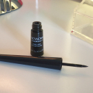 Swatch de Elodie de So Belle : Liquid liner, Revlon